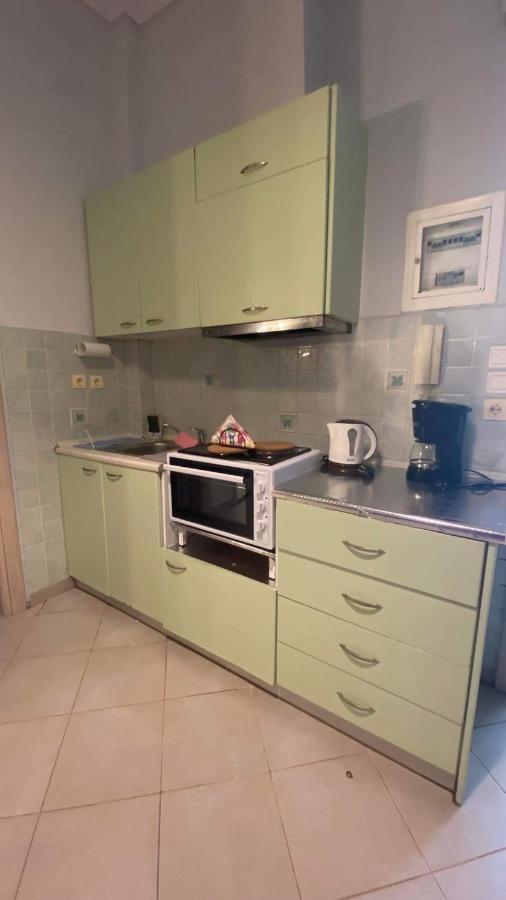 Cozy Minimal Apartment Пирей Экстерьер фото