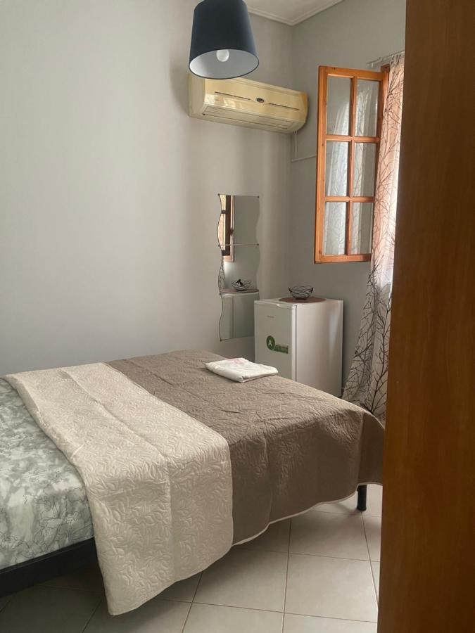 Cozy Minimal Apartment Пирей Экстерьер фото